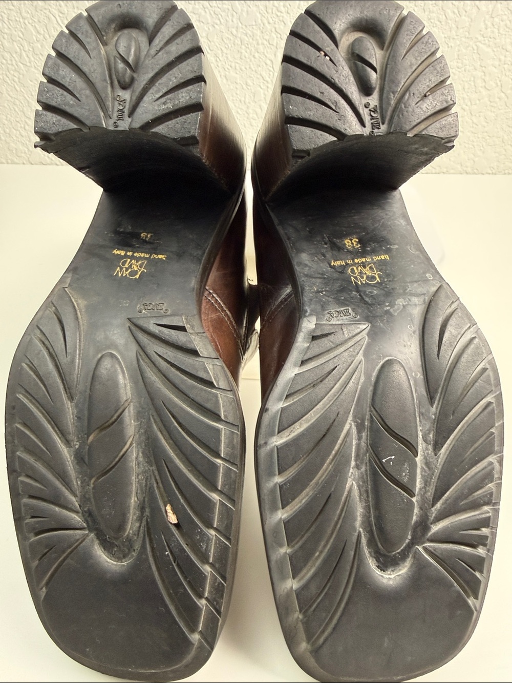 Joan & David | Handmade in Italy | Leather Slip-On Heels | Brown | EU 38 - Picture 9 of 10